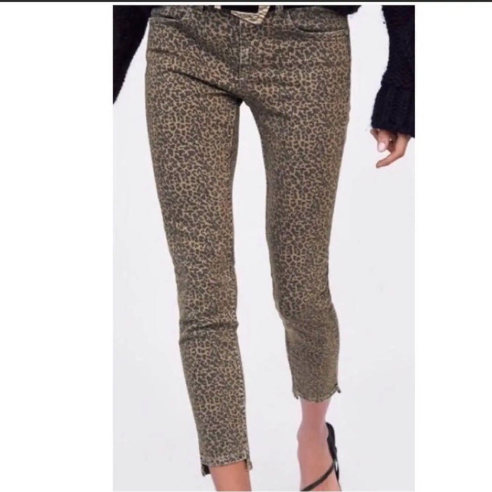 Zara Leopard Print jeans size 6